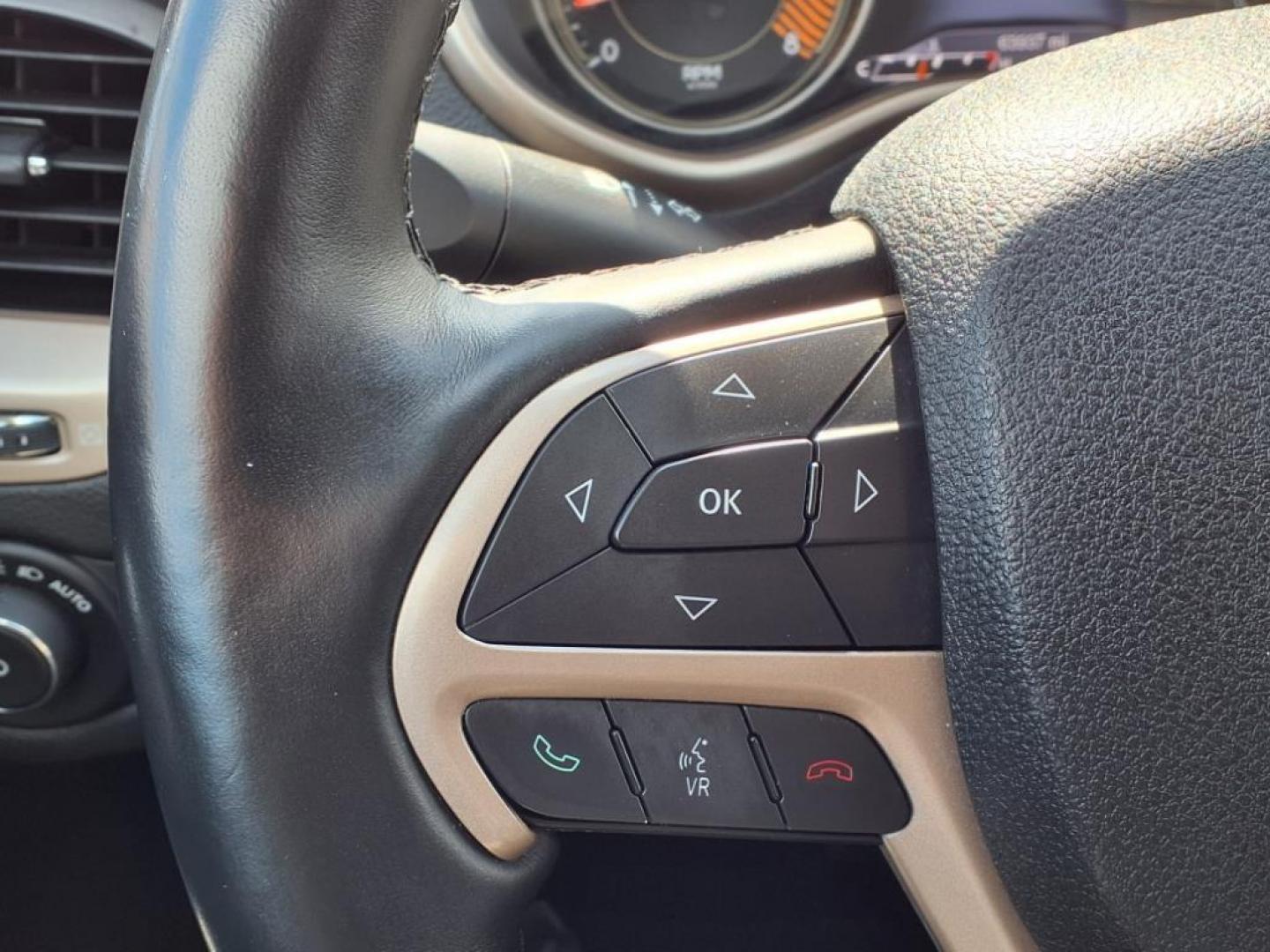 2014 Billet Silver Metallic Clear Coat Jeep Cherokee Limited (1C4PJMDS3EW) with an 3.2L 6 Cylinder Sequential-Port F.I. engine, ATAWD transmission, located at 50 Eastern Blvd., Essex, MD, 21221, (410) 686-3444, 39.304367, -76.484947 - Photo#23